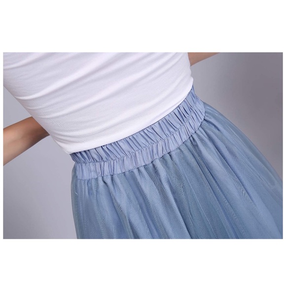 🎉Honey Qiao • Red Maxi High Waist Tulle Skirt - Picture 7 of 11